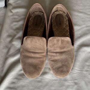 Tan Suede Birdies Loafers